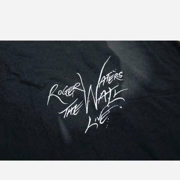 *New* Roger Waters The Wall Live VIP Concert T-Shirt - Picture 2 of 7
